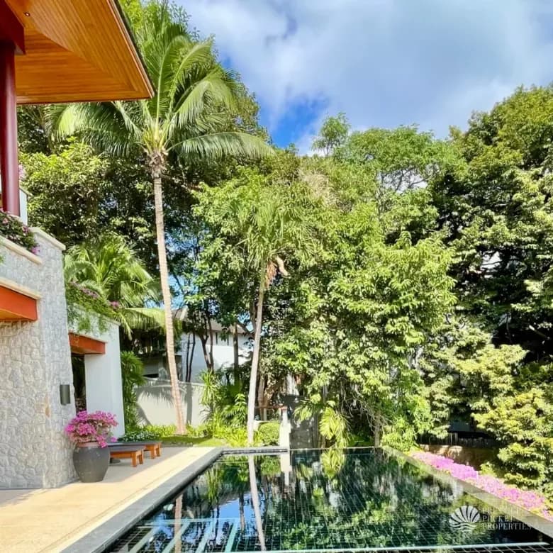 Exclusive 4-Bedroom Sea View Residence - Photo 1